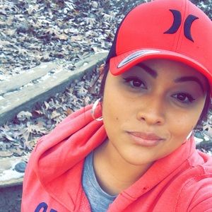 Meet your Posher, Cinthya